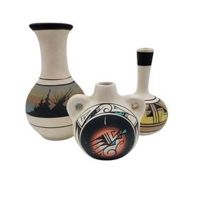 Lot of Native American Vases Southwestern Decor